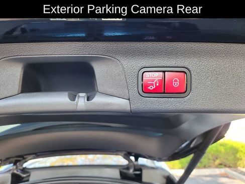 Used 2025 Mercedes-Benz GLS 450 4MATIC image 34