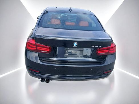Used 2018 BMW 330i Sedan w/ Convenience Package RWD image 6