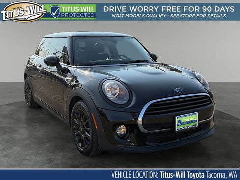 Used 2019 MINI Cooper 2-Door Hardtop FWD image 1