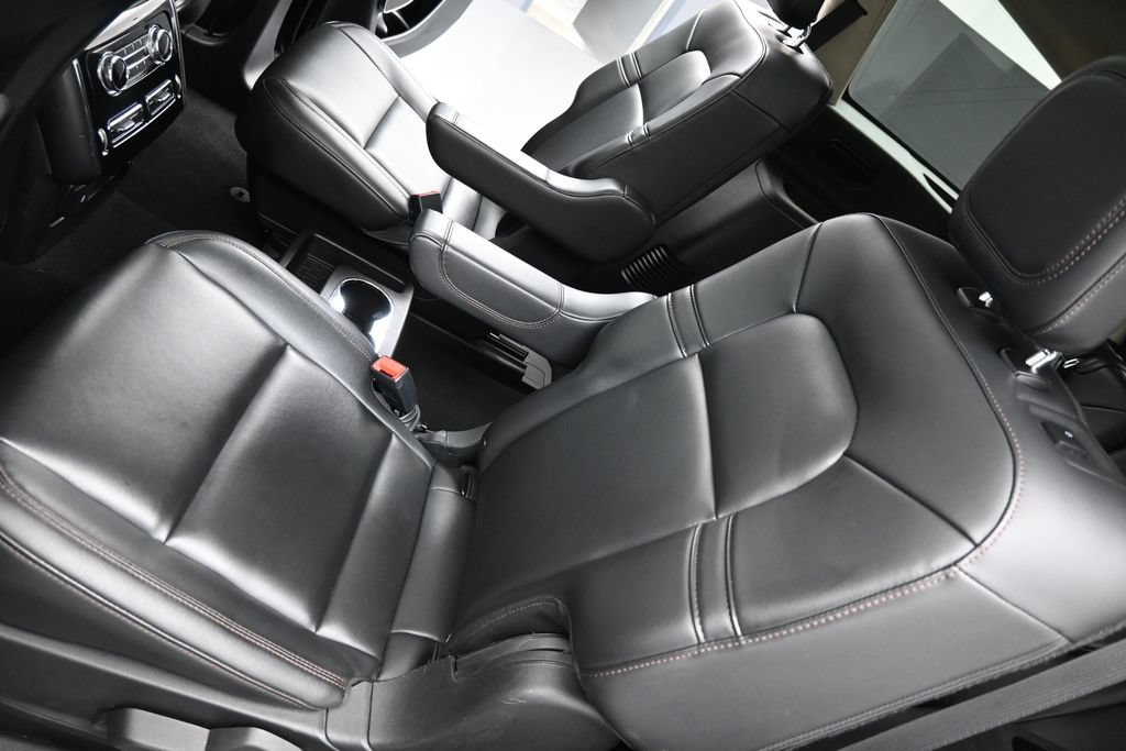 Used 2022 Lincoln Aviator AWD w/ Premium Package image 29