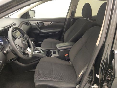 Used 2020 Nissan Rogue Sport S FWD image 17