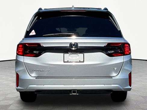 Certified 2026 Honda Odyssey EX-L image 5