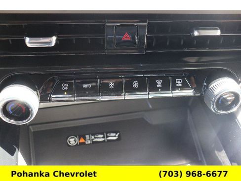 New 2026 Chevrolet Suburban LT w/ Comfort Package AWD/4WD image 17
