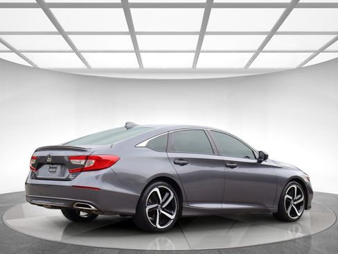 Used 2019 Honda Accord Sport image 8