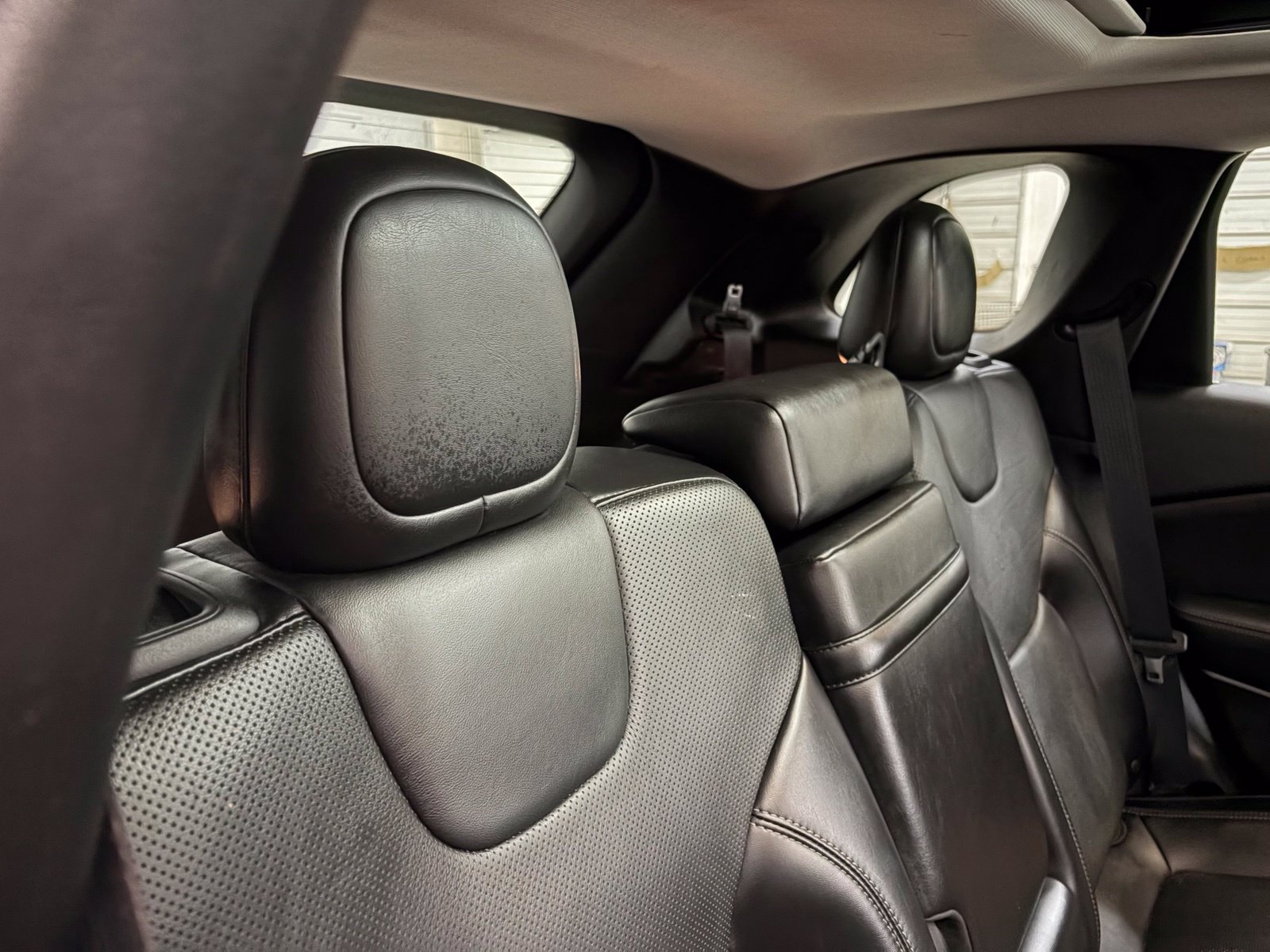 Used 2019 Jeep Cherokee Limited AWD/4WD image 34