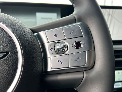 New 2025 Genesis GV60 Advanced image 14