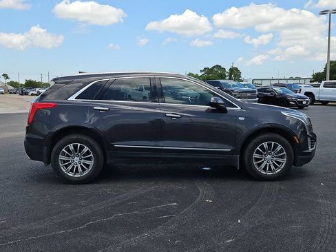 Certified 2017 Cadillac XT5 Luxury w/ Driver Awareness Package FWD image 18