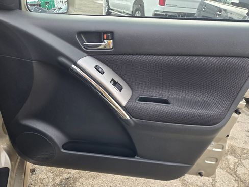 Used 2003 Toyota Matrix XR image 15