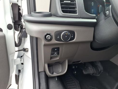New 2026 Ford Transit 150 Low Roof RWD image 28