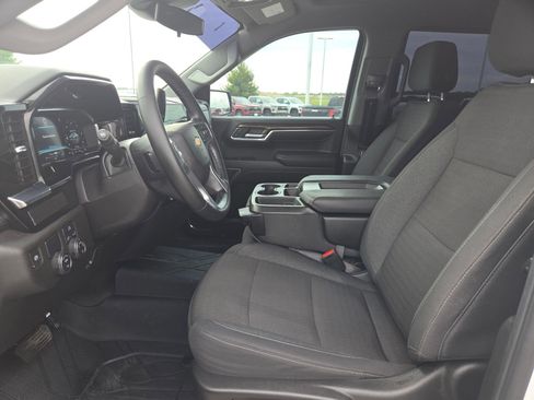 Used 2023 Chevrolet Silverado 1500 LT RWD image 9