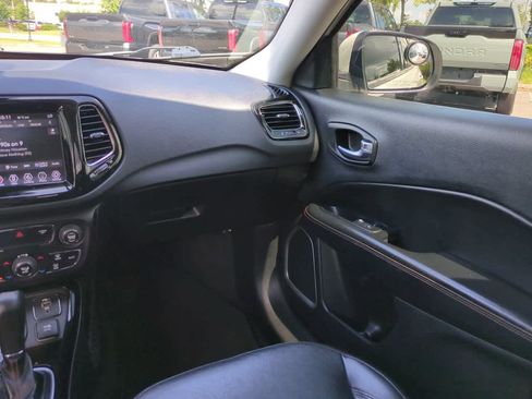 Used 2020 Jeep Compass Limited AWD/4WD image 16