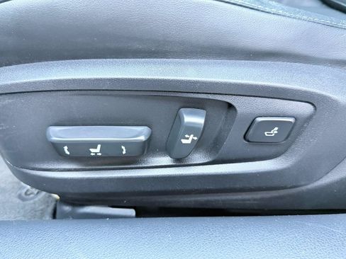 Used 2013 Lexus ES 300h w/ Luxury Pkg FWD image 21