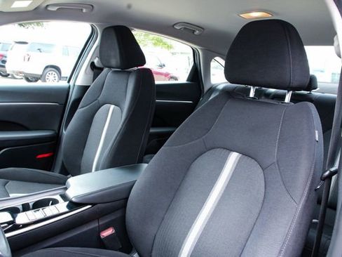 Used 2023 Hyundai Sonata SEL image 11