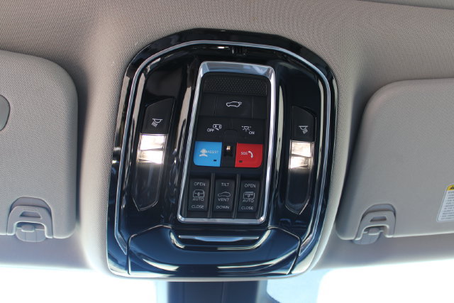 Used 2023 Jeep Grand Wagoneer L 4WD w/ Flexible Seating Group image 37