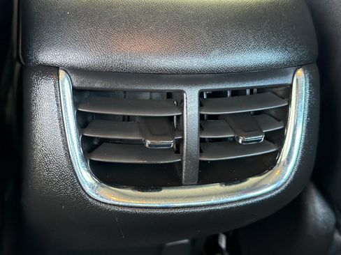 Used 2023 Chevrolet Malibu LT FWD image 33