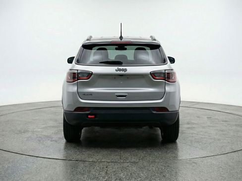Used 2025 Jeep Compass Trailhawk w/ Trailer Tow Group AWD/4WD image 7