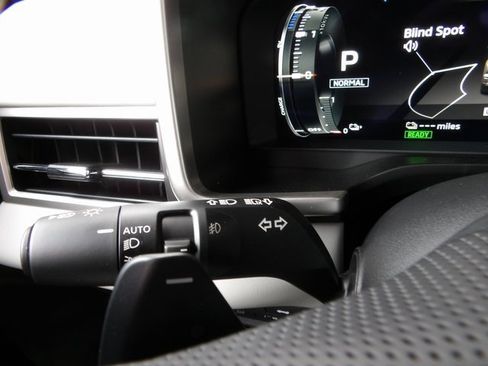 New 2025 Mitsubishi Outlander SEL image 35