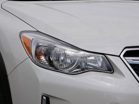 Used 2017 Subaru Crosstrek 2.0i Limited AWD/4WD image 16