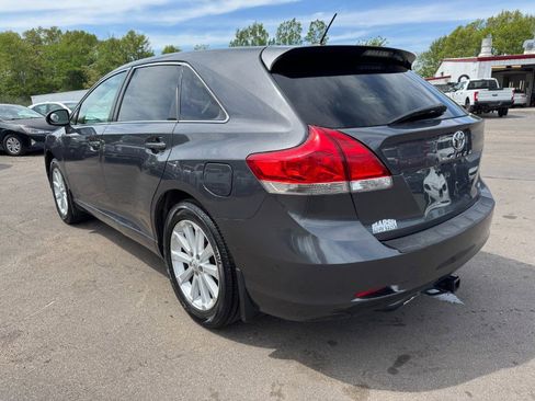 Used 2009 Toyota Venza AWD image 3