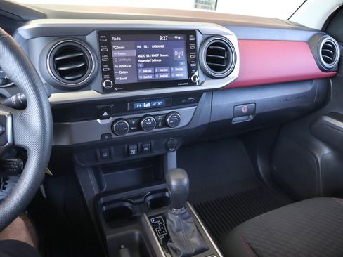 Used 2022 Toyota Tacoma SR5 image 41