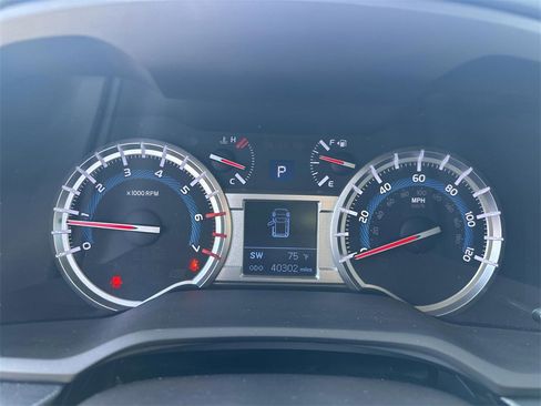 Used 2016 Toyota 4Runner SR5 image 19