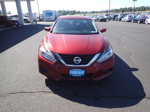 Used 2016 Nissan Altima 2.5 S w/ Power Driver Seat Package image 8