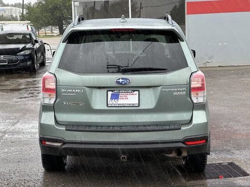 Used 2017 Subaru Forester 2.5i Premium AWD/4WD image 5
