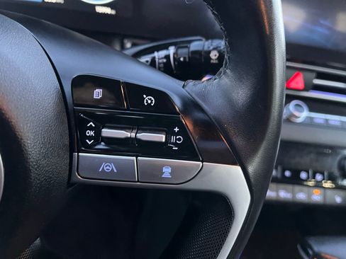 Certified 2023 Hyundai Elantra Limited w/ Cargo Package image 28