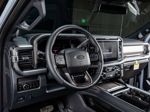 Used 2026 Ford F250 Platinum image 17