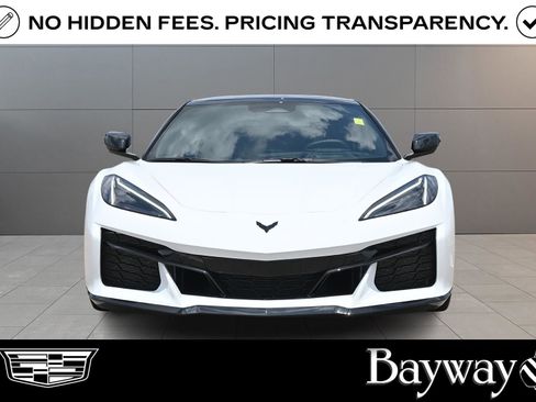 Used 2026 Chevrolet Corvette Z06 w/ Stealth Interior Trim Package RWD image 2