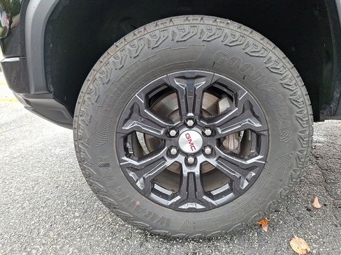 Used 2023 GMC Canyon Elevation w/ Convenience Package image 28