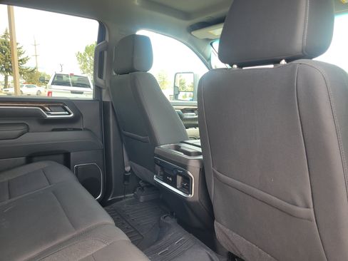 Used 2025 GMC Sierra 3500 SLE w/ SLE Convenience Package AWD/4WD image 16