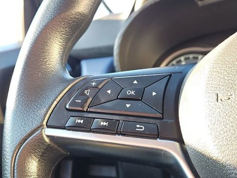 Used 2024 Nissan Versa SV w/ Trunk Package image 33