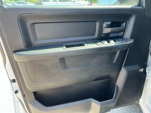 Used 2022 RAM 1500 Tradesman w/ Chrome Appearance Group AWD/4WD image 10