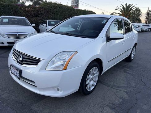 Used 2012 Nissan Sentra 2.0 S image 2