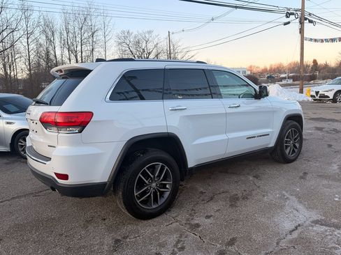 Used 2017 Jeep Grand Cherokee Limited image 7