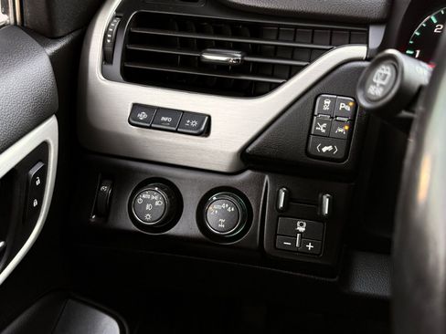 Used 2020 GMC Yukon Denali w/ Denali Ultimate Package image 33