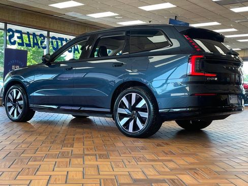 Used 2025 Volvo EX90 Ultra AWD/4WD image 6