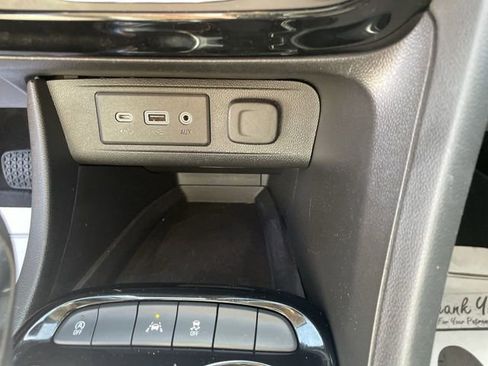 Used 2023 Buick Encore GX Select FWD image 16