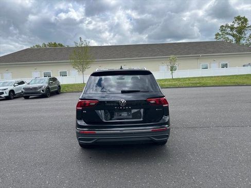 Certified 2022 Volkswagen Tiguan SE AWD/4WD image 4