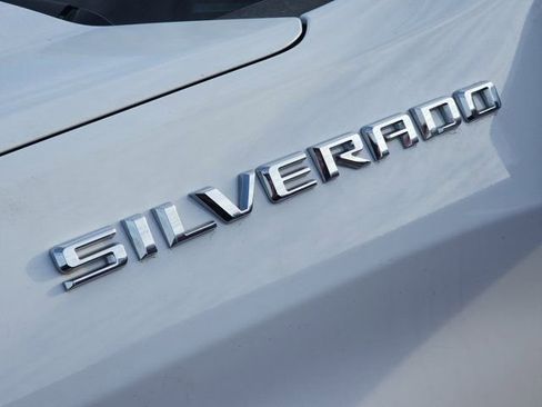 Used 2022 Chevrolet Silverado 1500 LT image 9