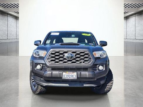 Used 2022 Toyota Tacoma TRD Sport AWD/4WD image 4