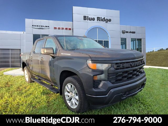 Used 2022 Chevrolet Silverado 1500 Custom AWD/4WD image 1