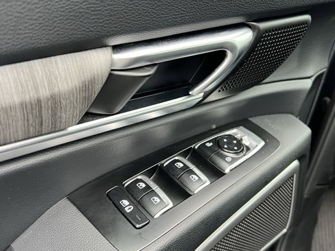 Certified 2024 Kia Telluride EX image 24