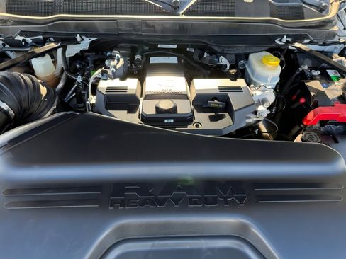 Used 2020 RAM 2500 Big Horn w/ Level 2 Equipment Group image 33