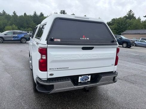 Used 2022 Chevrolet Silverado 1500 LT AWD/4WD image 4