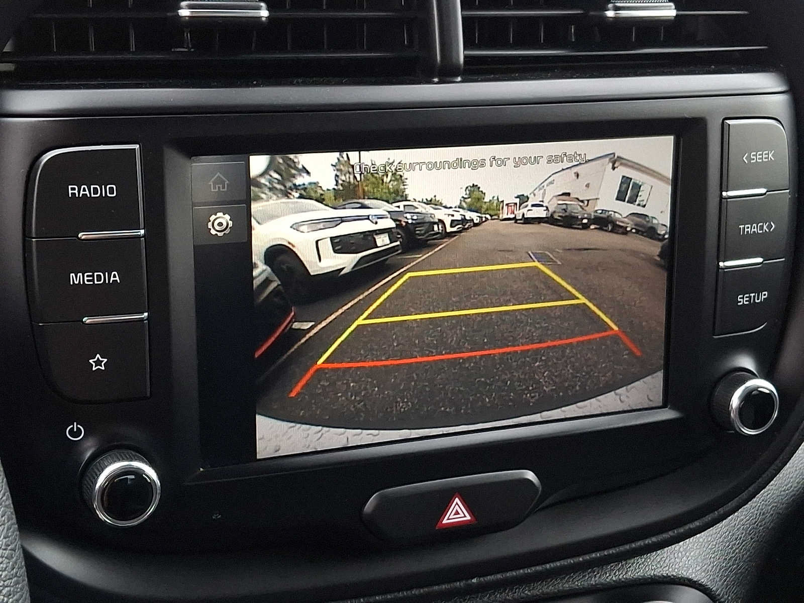 Used 2023 Kia Soul LX w/ LX Technology Package FWD image 17