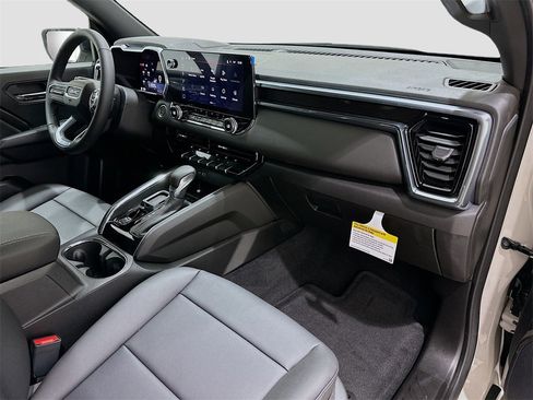 New 2026 GMC Canyon Elevation w/ Convenience Package image 30