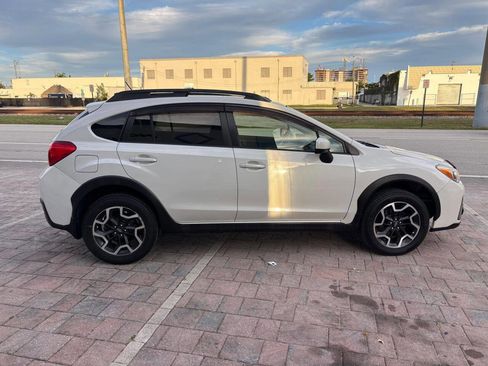 Used 2016 Subaru Crosstrek 2.0i Premium w/ Moonroof Package image 8