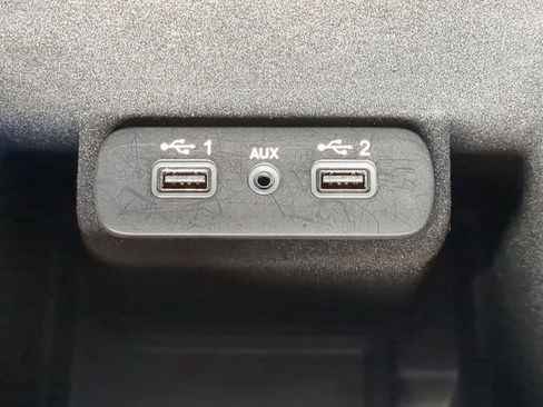 Used 2021 Chrysler 300 S image 25